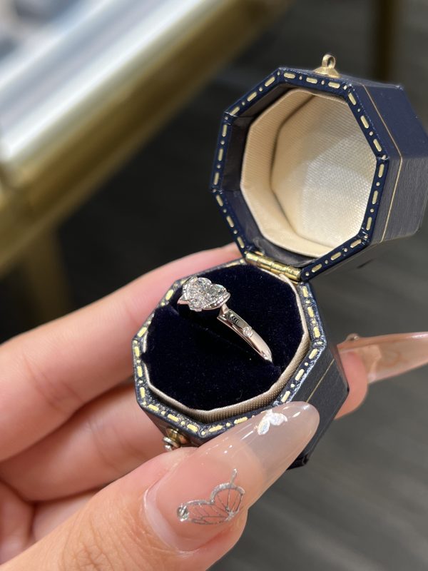 1CTW Heart Cut Lab Grown Diamond Engagement Ring