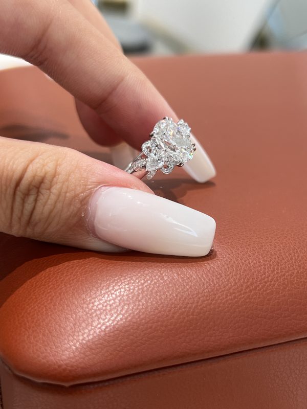 2CTW Oval Cut Lab Grown Diamond Engagement Ring