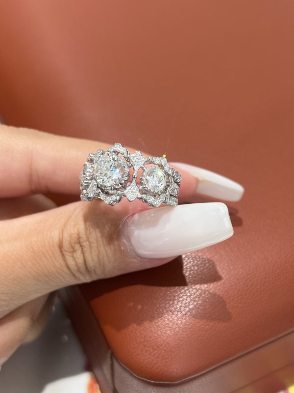 1CTW Round Brilliant Three Stone Lab Grown Diamond Engagement Ring